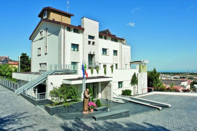 סן ג'יואבאני רוטונדו Hotel Vittoria מראה חיצוני תמונה