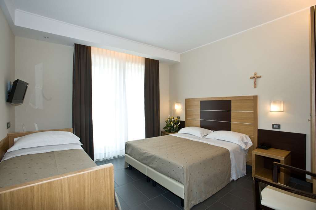 סן ג'יואבאני רוטונדו Hotel Vittoria חדר תמונה