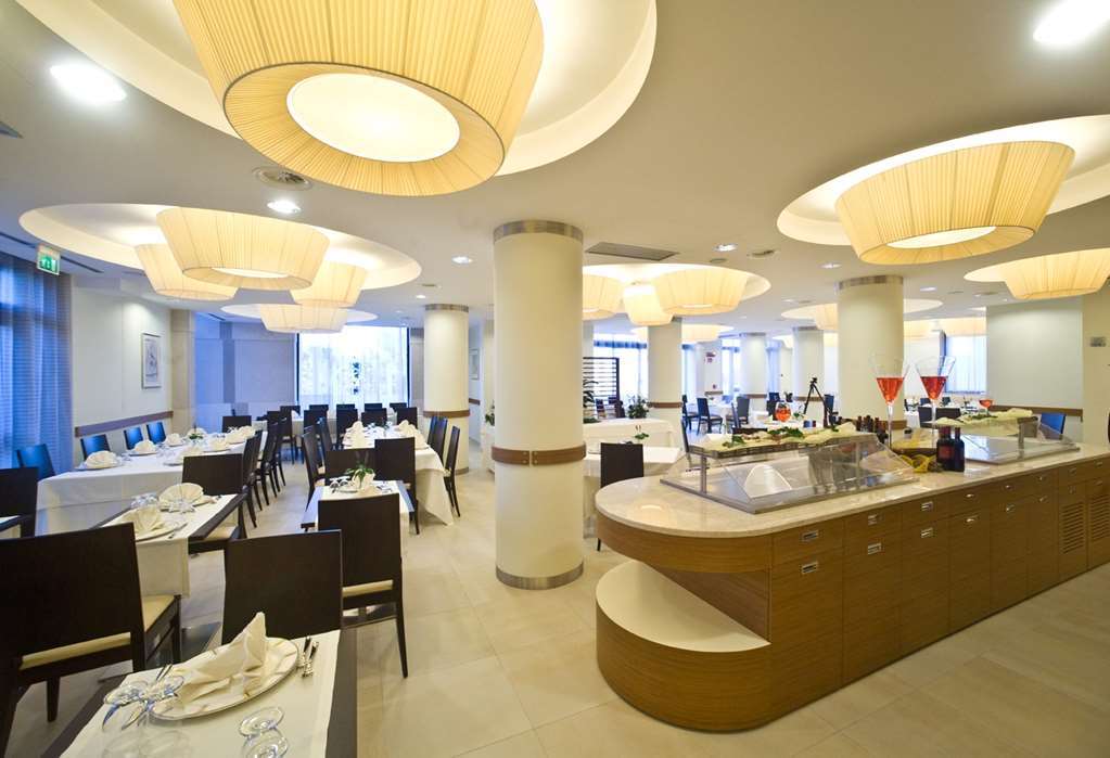 סן ג'יואבאני רוטונדו Hotel Vittoria מסעדה תמונה