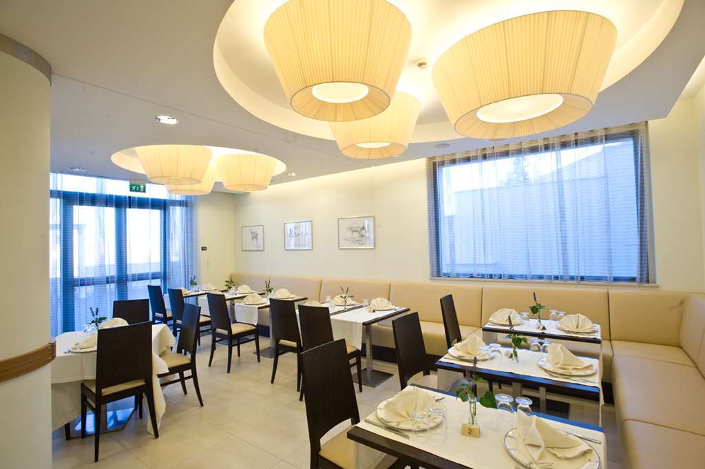 סן ג'יואבאני רוטונדו Hotel Vittoria מסעדה תמונה